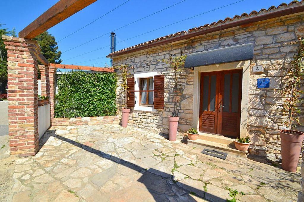 Villa Giardin Novigrad Istria Esterno foto