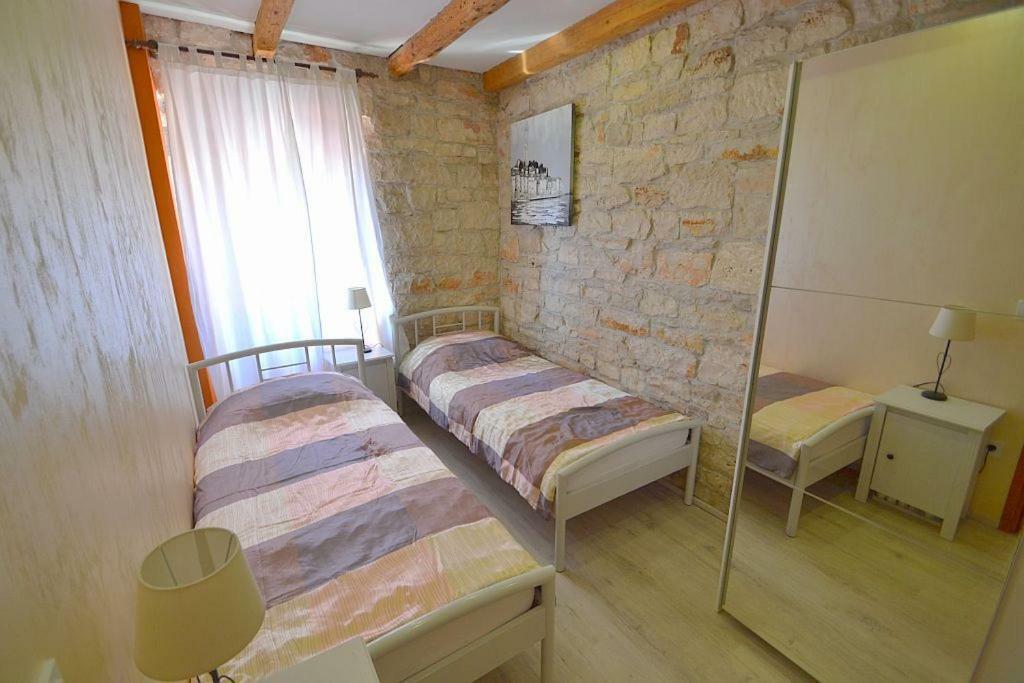 Villa Giardin Novigrad Istria Esterno foto