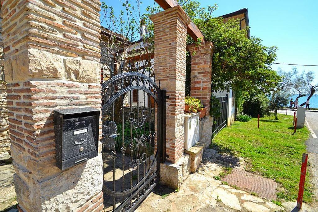 Villa Giardin Novigrad Istria Esterno foto