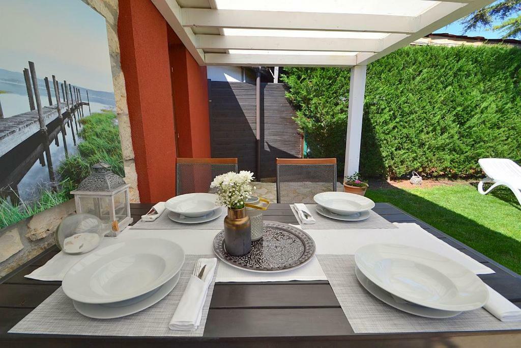 Villa Giardin Novigrad Istria Esterno foto